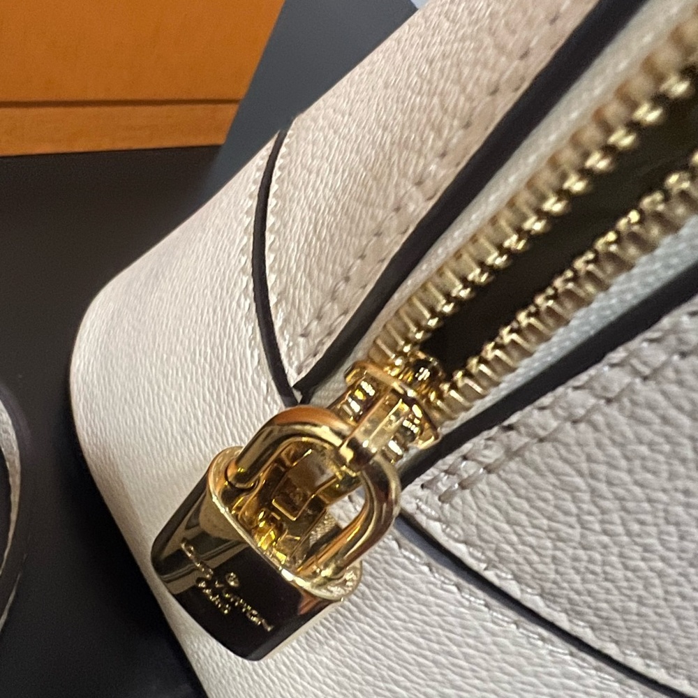 Louis Vuitton Alma PM SILHOUETTE NEW with tags Ready for spring ❌❌❌SOLD PARTY - Picture 9 of 13
